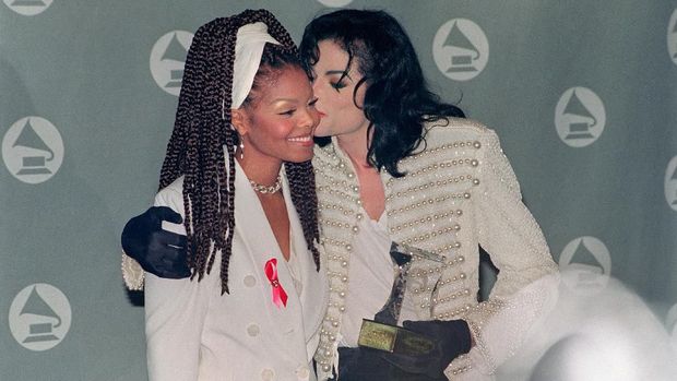 Michael Jackson dan Janet Jackson saat 1993.