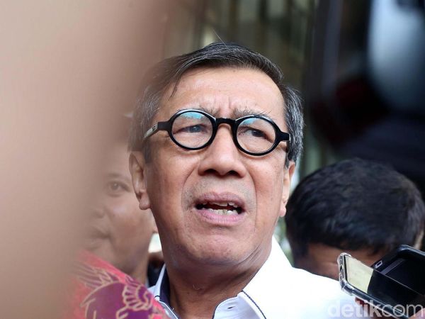 Ekpresi Menteri Yasonna Usai 4 Jam Diperiksa KPK