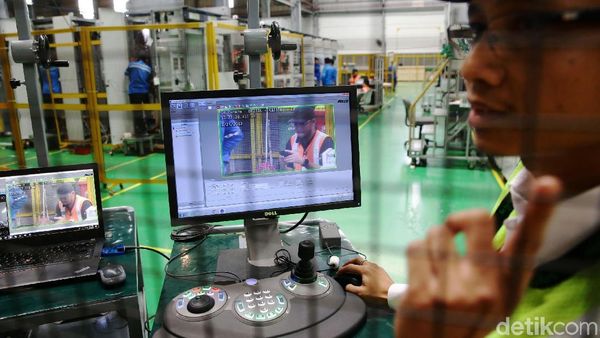 Yuk, Lihat Jeroan Pabrik Pintar yang Gunakan Energi Terbarukan