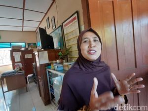 Viral, Ada SD Negeri di Gunungkidul Wajibkan Siswa Baru Berbaju Muslim Viral, Ada SD Negeri di Gunungkidul Wajibkan Siswa Baru Berbaju Muslim