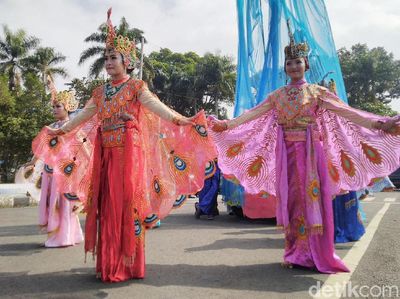 Beragam Seni Budaya Turut Meriahkan Galuh Ethnic Carnival