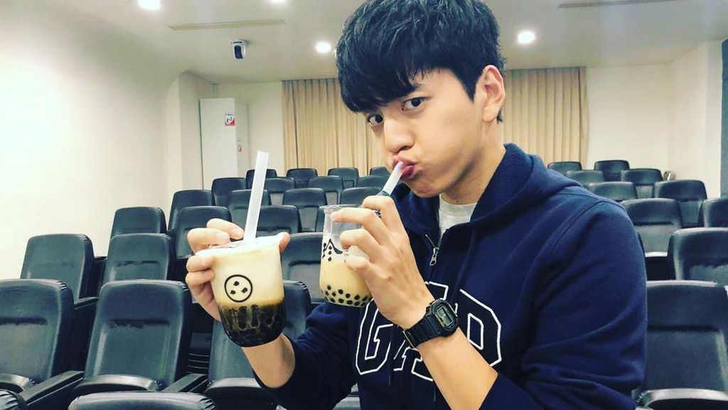 Ini Darren Wang, Aktor Tampan Asal Taiwan yang Doyan Minum Bubble Tea Ini Darren Wang, Aktor Tampan Asal Taiwan yang Doyan Minum Bubble Tea