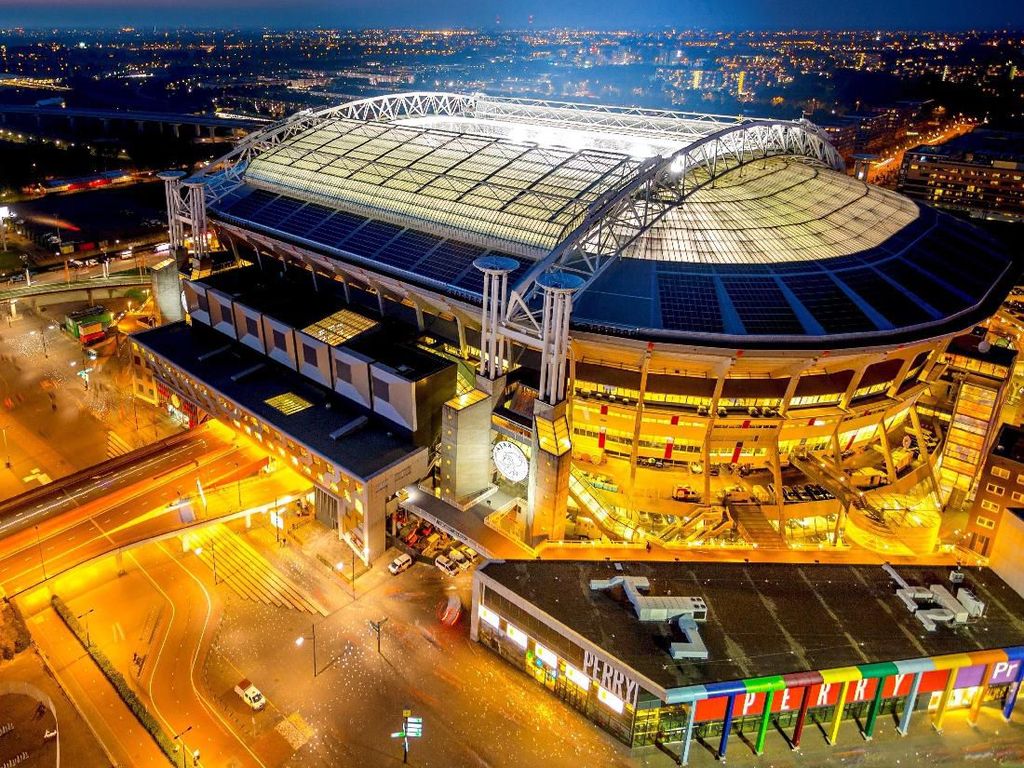 Baterai Mobil Listrik Bekas Didaur Ulang untuk Energi Stadion Sepakbola Baterai Mobil Listrik Bekas Didaur Ulang untuk Energi Stadion Sepakbola