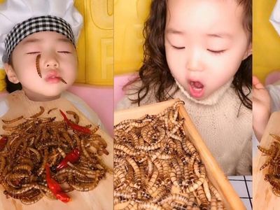 Lucunya Aksi Anak-anak yang Ikutan Tren Mukbang, Ada yang Makan Ulat!