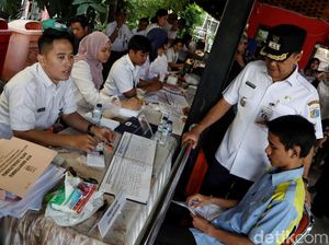 Pemprov DKI Gelar Operasi Biduk di Rusun Petamburan Pemprov DKI Gelar Operasi Biduk di Rusun Petamburan