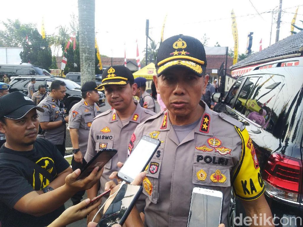 Kapolda Jabar Imbau Warga Pantau Sidang Putusan MK Lewat Televisi Kapolda Jabar Imbau Warga Pantau Sidang Putusan MK Lewat Televisi