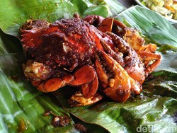 Nyam! Menjajal Kuliner Pinggir Jalur MRT