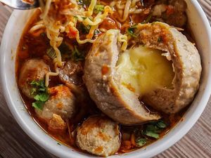 Yuk Ngebakso Enak di Dekat Stasiun MRT Cipete-Haji Nawi Yuk Ngebakso Enak di Dekat Stasiun MRT Cipete-Haji Nawi