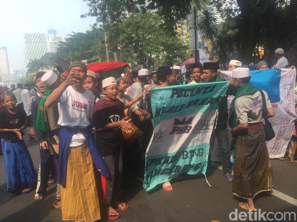 KPAI Akan Ke MK, Minta Anak-anak dalam Aksi Massa Dipulangkan KPAI Akan Ke MK, Minta Anak-anak dalam Aksi Massa Dipulangkan