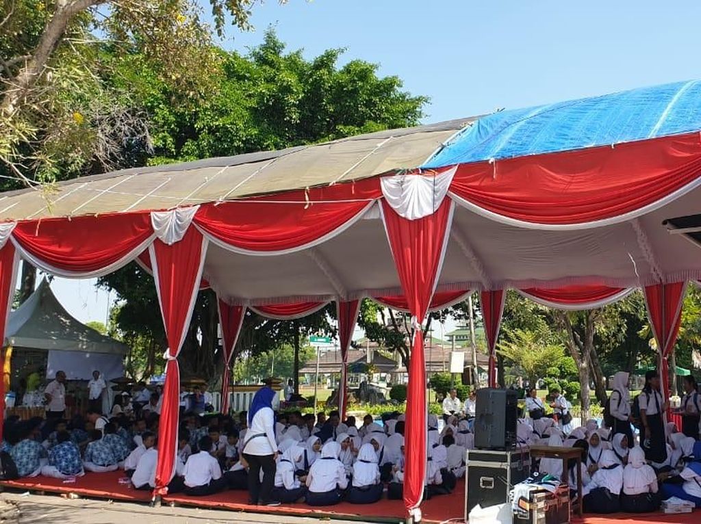 KPK Ingatkan Guru di Ngawi Tak Tertipu Pemerasan Atas Nama LSM KPK Ingatkan Guru di Ngawi Tak Tertipu Pemerasan Atas Nama LSM