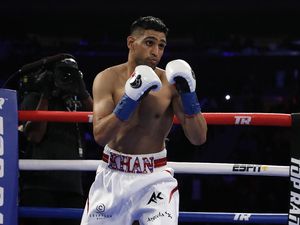 Baru Umumkan Pensiun, Amir Khan Senggol Mayweather Jr Baru Umumkan Pensiun, Amir Khan Senggol Mayweather Jr