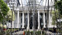 Kawat Berduri Hingga TNI-Polri Siap Amankan Gedung MK