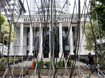 Kawat Berduri Hingga TNI-Polri Siap Amankan Gedung MK