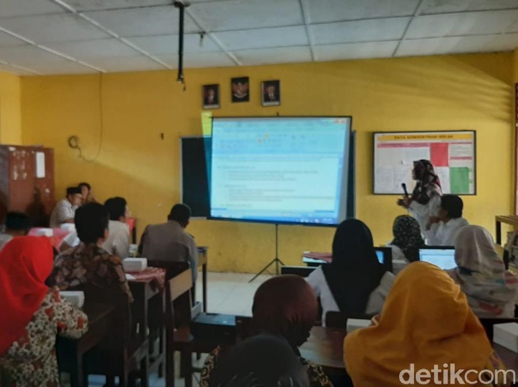 Revisi Aturan Baju Muslim Siswa SDN di Gunungkidul Dicabut, Ini Alasannya Revisi Aturan Baju Muslim Siswa SDN di Gunungkidul Dicabut, Ini Alasannya