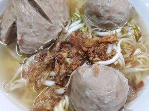 5 Tempat Makan di Rawamangun yang Punya Bakso Enak 5 Tempat Makan di Rawamangun yang Punya Bakso Enak