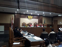 Menag Hadir, Khofifah Absen di Sidang Suap Jual-Beli Jabatan