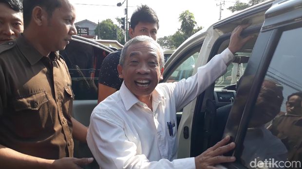 Saat Pelawak Qomar Disangka Menggelari Diri Sendiri Sebagai Doktor