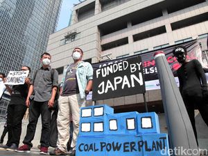 Para Aktivis Geruduk Kedubes Jepang Jelang KTT G20 di Osaka