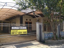 Rumah Pelawak Qomar di Cirebon Dijual