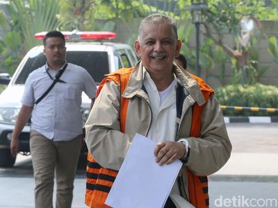 Bersaksi di Kasus Bowo Sidik, Sofyan Basir Masih Bisa Tersenyum