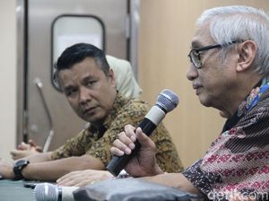 Pesan Berantai dan Kebenaran Sakitnya Wali Kota Risma Pesan Berantai dan Kebenaran Sakitnya Wali Kota Risma