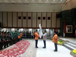 Lepas Kafilah STQH DKI, Anies Minta Pertahankan Prestasi Juara Umum Lepas Kafilah STQH DKI, Anies Minta Pertahankan Prestasi Juara Umum