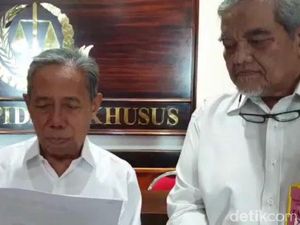 Pengurus YKP Akhirnya Kembalikan Seluruh Aset ke Pemkot Surabaya Pengurus YKP Akhirnya Kembalikan Seluruh Aset ke Pemkot Surabaya