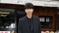 Adu Gaya Para Bintang Asia di Paris Fashion Week, Siapa Favoritmu?