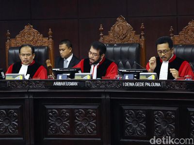 Momen MK Tolak Gugatan Pilpres Prabowo-Sandiaga