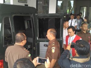 Giliran Pengusaha Ditahan Kejari di Kasus Korupsi TPT Tasikmalaya