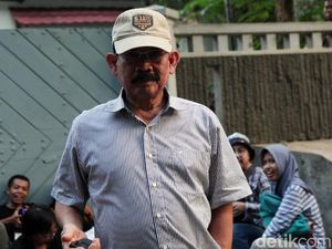 Soenarko Penuhi Panggilan Bareskrim Terkait Kasus Kepemilikan Senpi Ilegal Soenarko Penuhi Panggilan Bareskrim Terkait Kasus Kepemilikan Senpi Ilegal