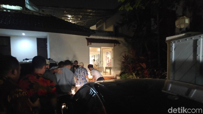 Amien Rais Merapat ke Kantor BPN Prabowo di Kertanegara Amien Rais Merapat ke Kantor BPN Prabowo di Kertanegara