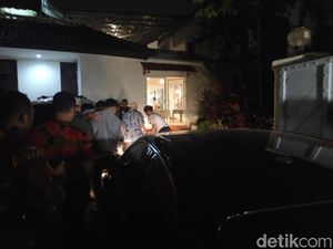 Amien Rais Merapat ke Kantor BPN Prabowo di Kertanegara Amien Rais Merapat ke Kantor BPN Prabowo di Kertanegara