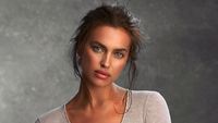 Foto: Liburannya Irina Shayk, Model Baju Renang Paling Top 2019