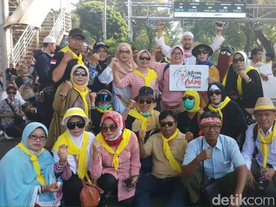 Potret Massa Aksi Kawal MK yang Datang Pagi Ini