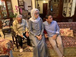 Jelang Putusan MK, Sandi Sekeluarga Berdoa Diberi Keputusan Terbaik