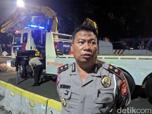 Sidang Putusan MK Selesai, Polisi Kembali Buka Jalan Medan Merdeka Barat Sidang Putusan MK Selesai, Polisi Kembali Buka Jalan Medan Merdeka Barat
