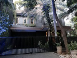 Yang Beda dari Desain Keren dan Mewah Rumah Jennifer Jill