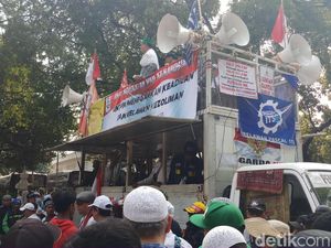 Susah Sinyal di Sekitar Gedung MK? Mungkin Ini Alasannya Susah Sinyal di Sekitar Gedung MK? Mungkin Ini Alasannya