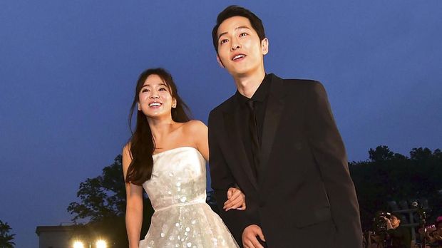 Song Joong-ki menggugat cerai Song Hye-kyo.