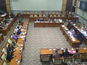 Komisi III Serahkan DIM RUU Pemasyarakatan ke Pemerintah
