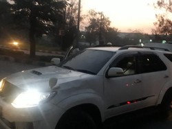 Sigit Latihan Nyetir Pagi Buta, Fortunernya Terperosok di Selokan