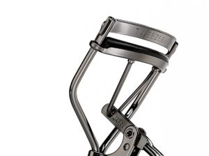 Rekomendasi 5 Penjepit Bulu Mata Berdasarkan Bentuk Mata Kamu