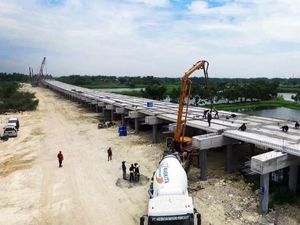 14 Jalan Tol Baru yang Jadi Prioritas Jokowi 14 Jalan Tol Baru yang Jadi Prioritas Jokowi