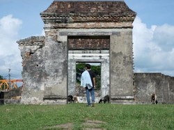 Mengagumi Banten Lama di Keraton Kaibon