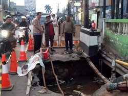 Jembatan Mampang Depok yang Amblas Diperbaiki, Selesai September 2019