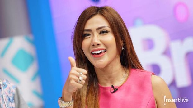 Rey Utami Enggan Disalahkan soal Aib Fairuz A Rafiq - InsertLive