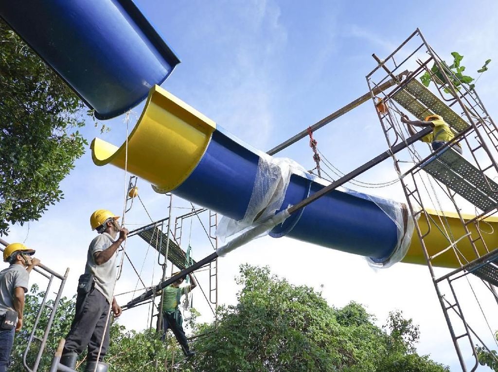 Malaysia Pecahkan Rekor, Punya Seluncuran Air Terpanjang Sedunia Malaysia Pecahkan Rekor, Punya Seluncuran Air Terpanjang Sedunia