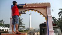 Yuk, Lihat Proses Pembuatan Mobil Hias Jakarnaval