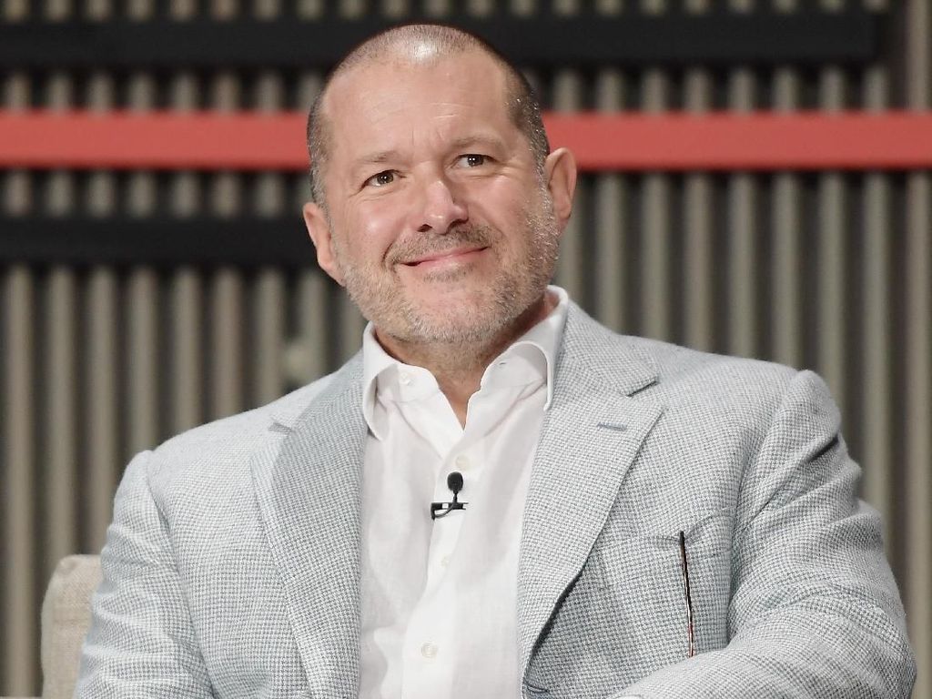 Jony Ive, Sang Perancang iPhone Cabut dari Apple Jony Ive, Sang Perancang iPhone Cabut dari Apple
